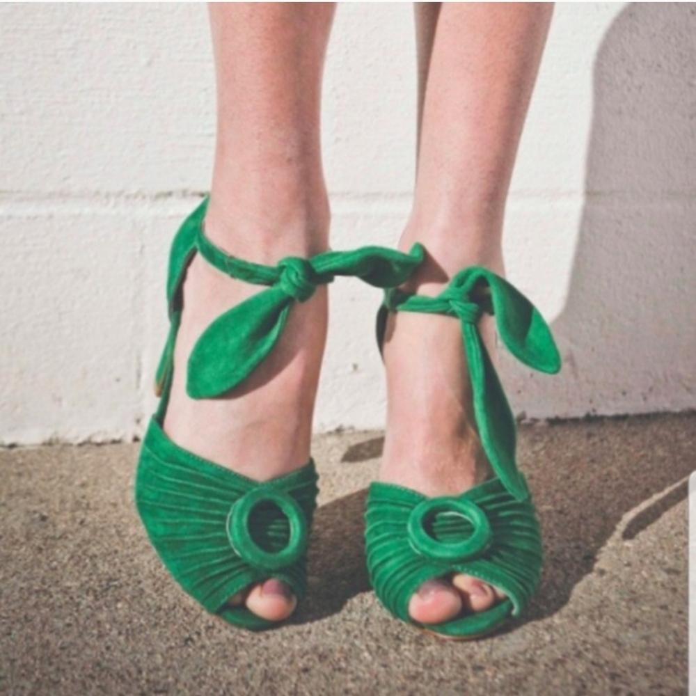 Miss L Fire Loretta Green Classic Ruched Peep Toe Suede Pumps - Picture 6 of 12